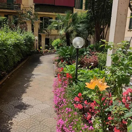 Rosy Апартаменты