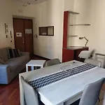 شقة Rosy